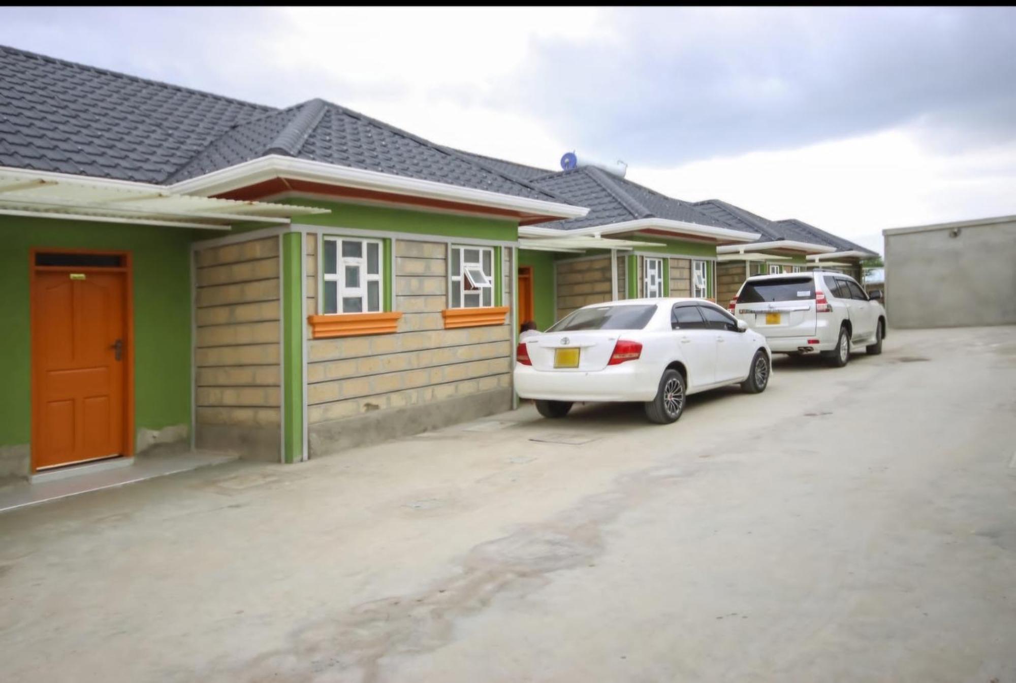 נאיוואשה Grand Amoena Guest House מראה חיצוני תמונה